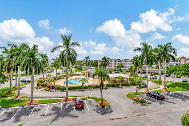 Building Photo - 4050 Cornwall C