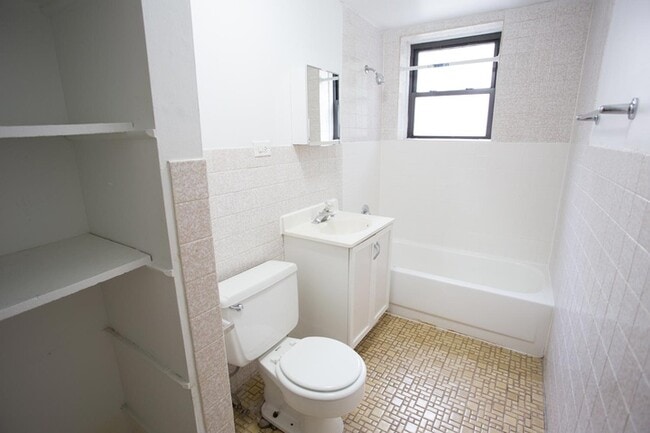 Floorplan - 5452 S. Ellis Avenue