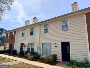 Building Photo - 151 Old Ferry Way