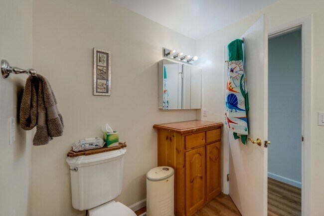 Building Photo - 3Bd/2Ba Kenmore House