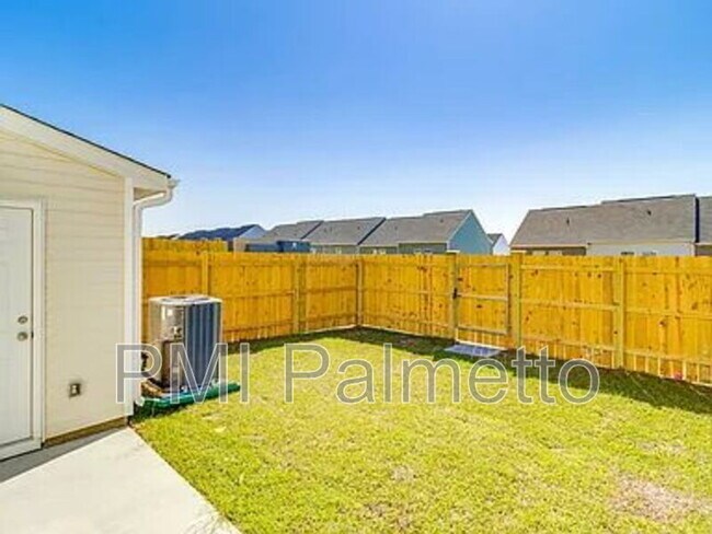 Building Photo - 3022 Harborview Dr