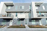 Building Photo - 1666 S 225 W