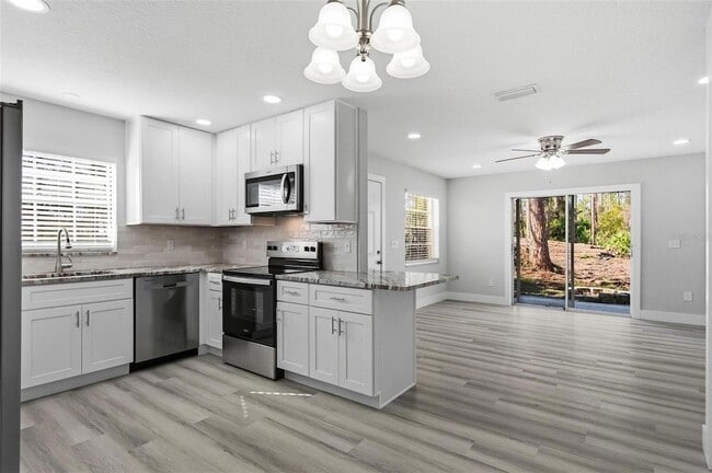 Building Photo - 123 Rae Dr