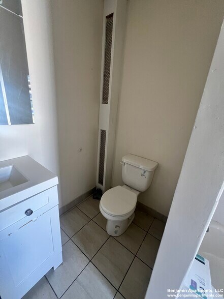 Building Photo - 9 Barrows St