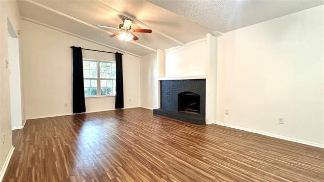 Building Photo - 1303 Shady Hollow
