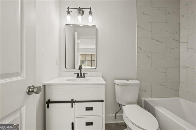 Building Photo - 3165 Dogwood Dr