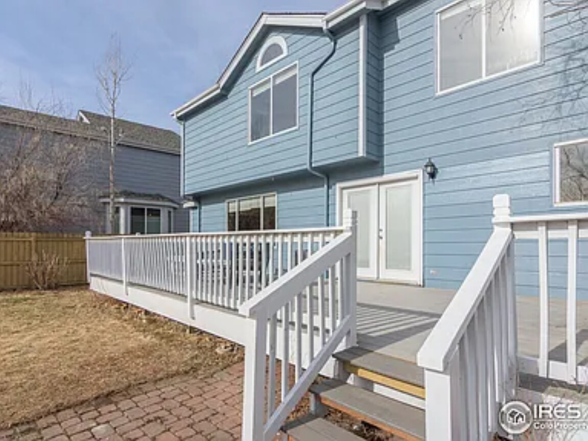 Building Photo - 1364 E Weldona Way