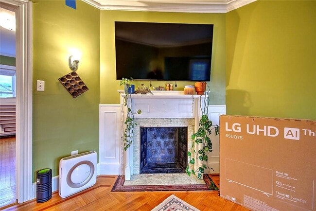 Building Photo - 130 Norwood Ave