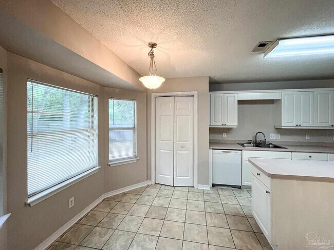 Building Photo - 766 Marlin Spike Dr