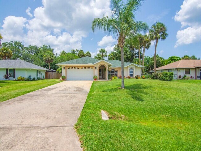 Building Photo - 664 Vocelle Ave