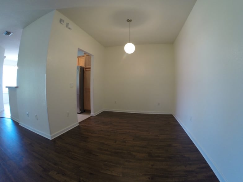 Building Photo - 4555 SW 52nd Cir