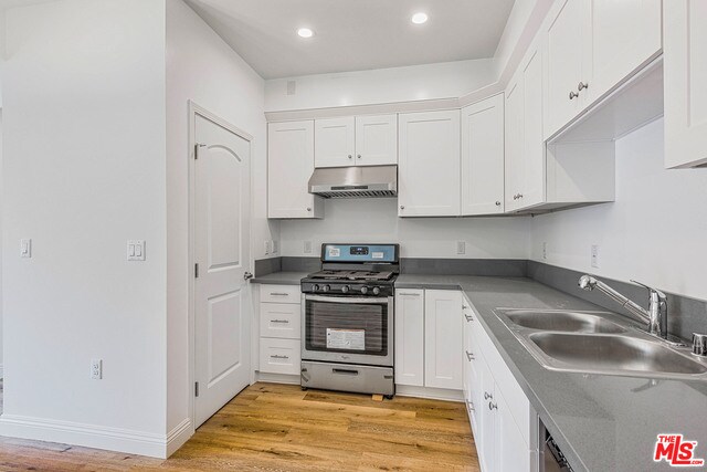 Building Photo - 4520 Rosemont Ave