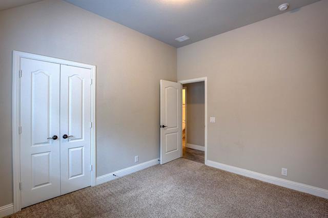 Building Photo - 11700 Buckthorn Dr