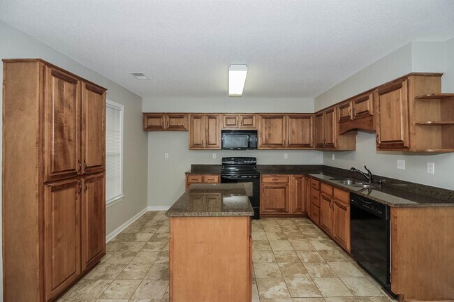 Building Photo - 1086 Trappers Cove