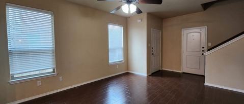 Building Photo - 1028 Brown Rock Dr
