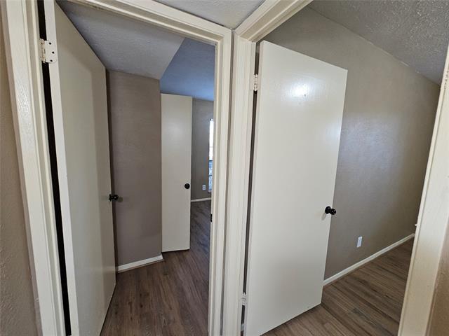 Building Photo - 801 Wood Glen