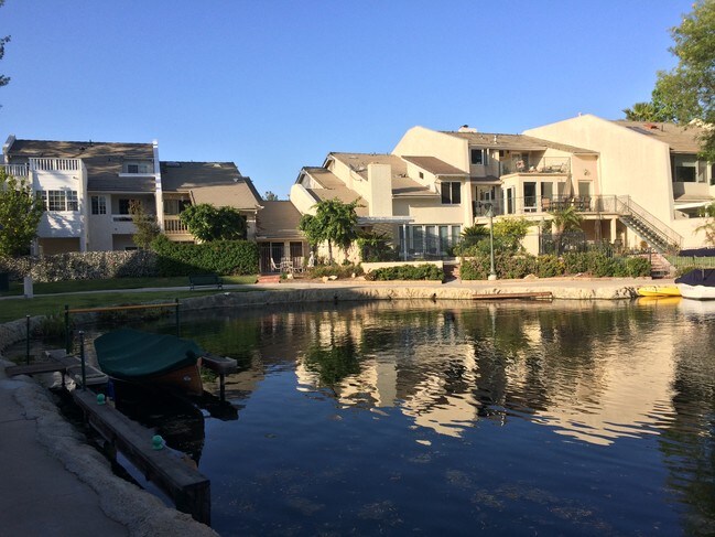 Calabasas lake - 4708 Park Granada Park