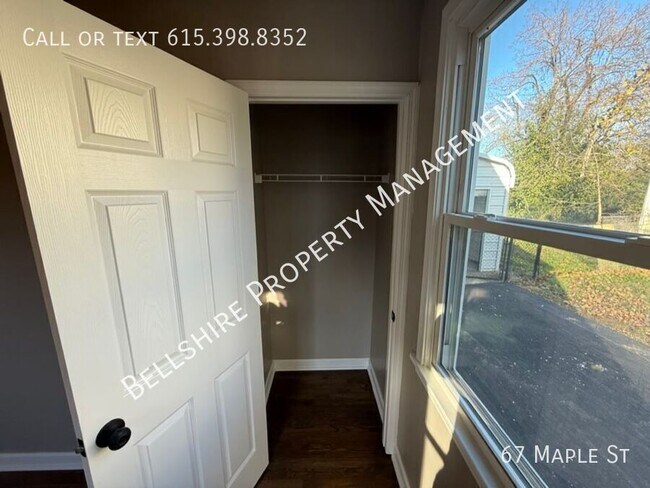 Building Photo - 67 Maple St