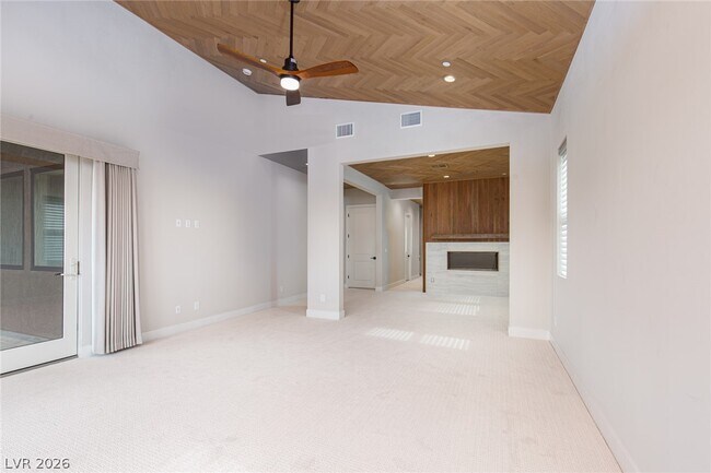 Building Photo - 10797 Canyon Bloom Dr