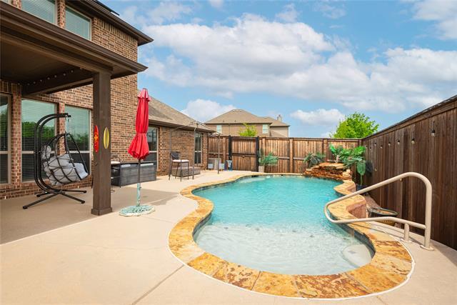 Building Photo - 2707 Elmwood Dr