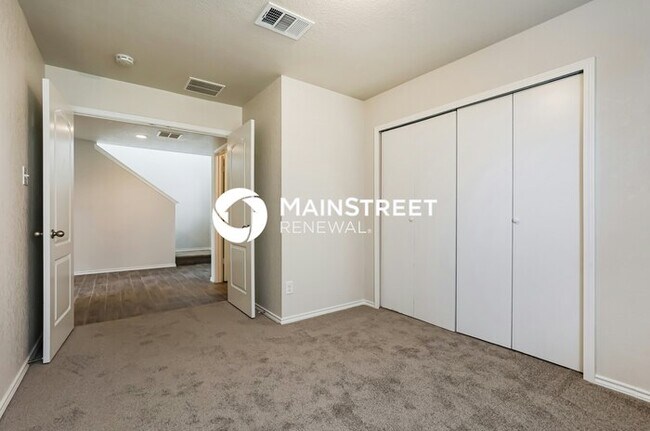 Building Photo - 3 Bedroom Pet-Friendly Home in CONVERSE, TX with Main Street Renewal