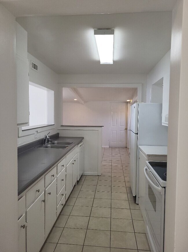 Building Photo - 5203 Allegheny St