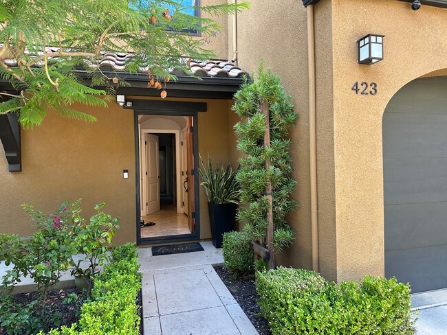 Primary Photo - 423 Willow Glen Ct