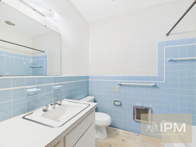 Building Photo - 45 S Main St