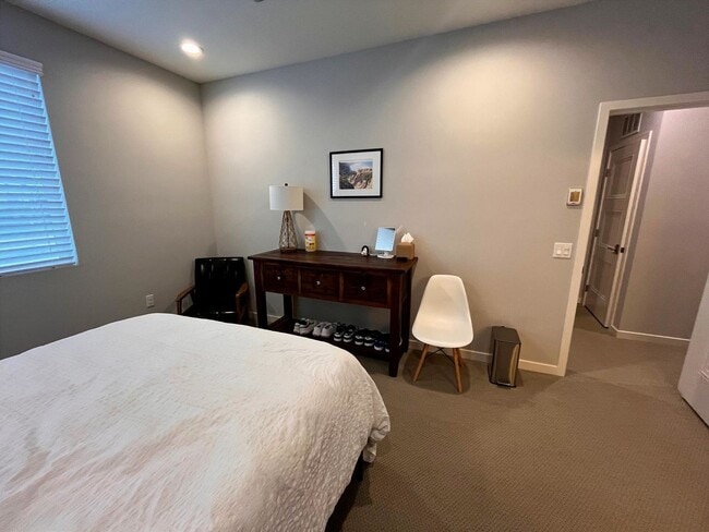 Building Photo - 2 Bed 2.5 Bath 1,423 Sq. Ft. Luxury Coastal Condo with Ocean View Deck