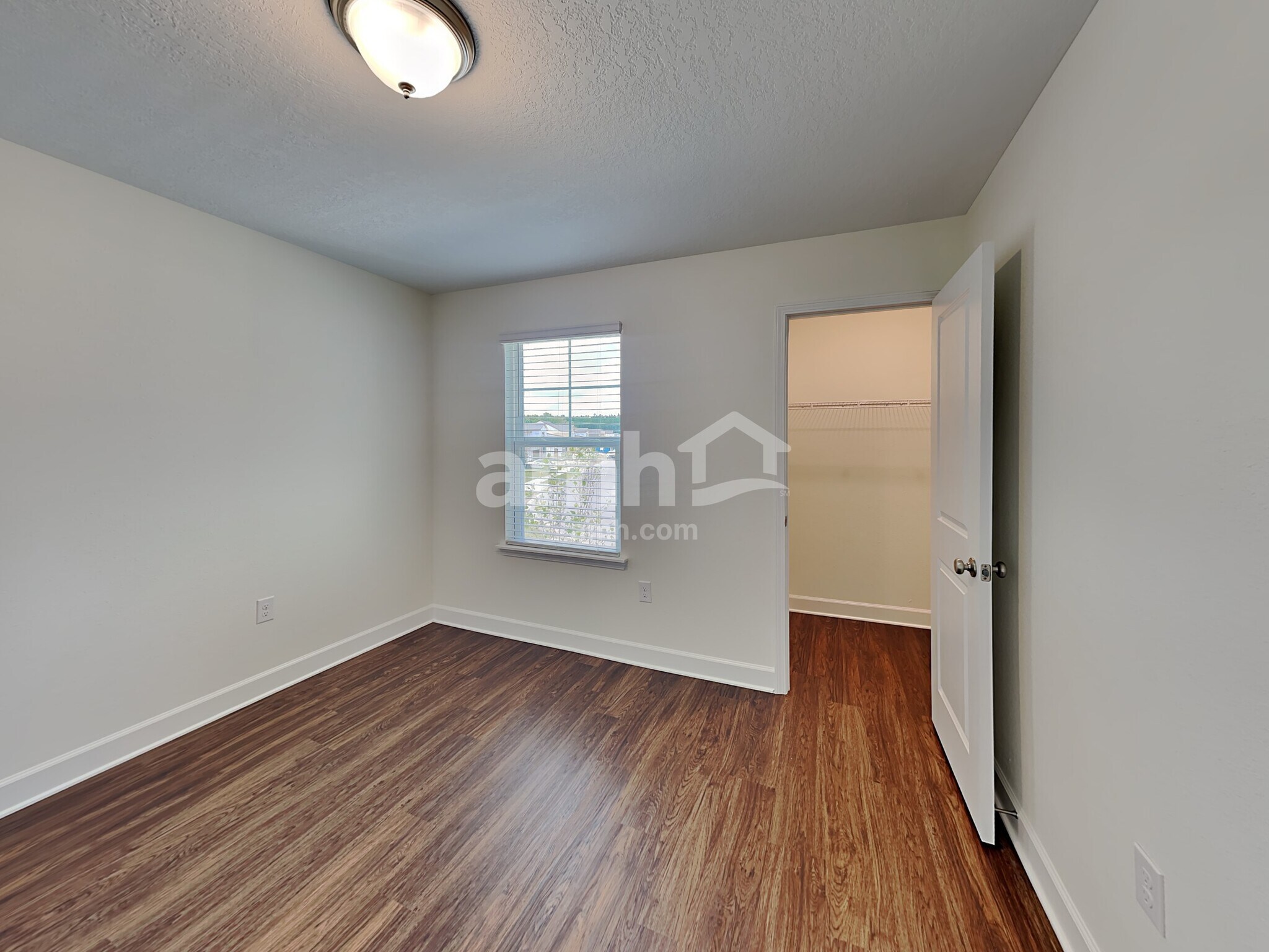 Building Photo - 5855 Hampton Creek Rd