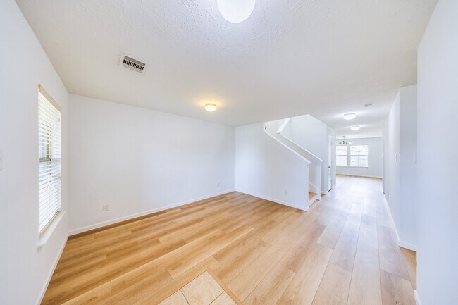 Building Photo - 21415 Sagrantino Ct