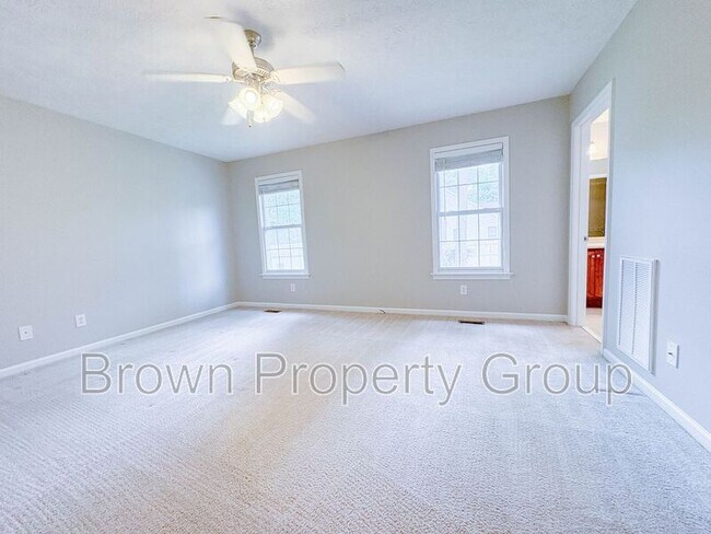Building Photo - 3426 Broomsgrove Dr