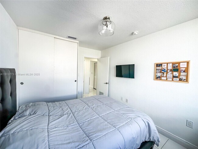 Building Photo - 14467 SW 260th St