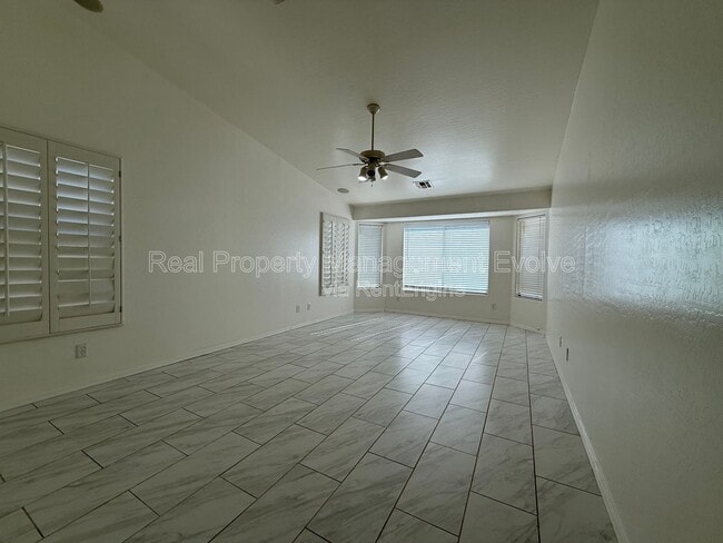 Building Photo - 9907 West Riverside Avenue