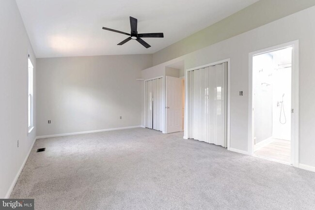 Building Photo - 21136 Winding Brook Square