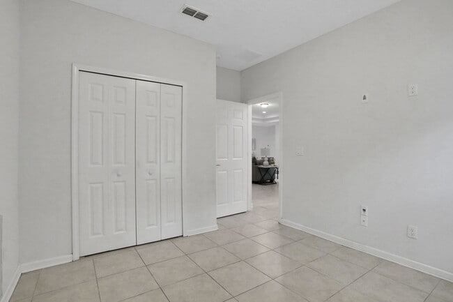 Building Photo - 944 Laurel Valley Dr