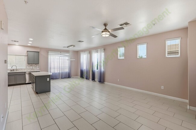Building Photo - Modern Townhome Living in the Heart of Downtown Gilbert | Resort-Style Community | 2-Car Garage