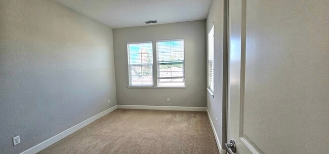 Building Photo - 3893 Fiano Cmn