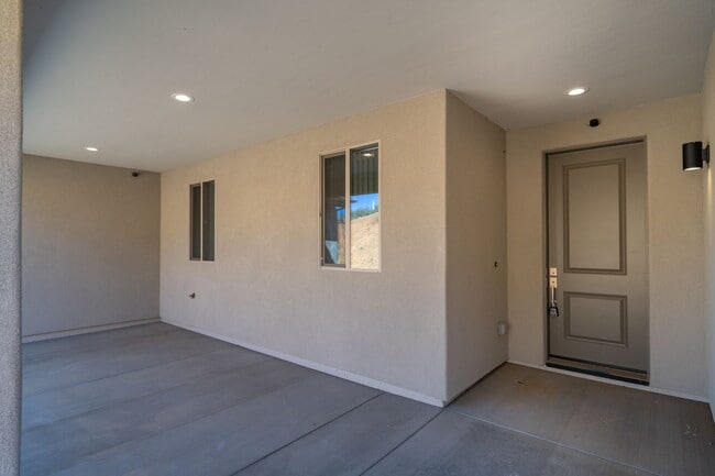 Building Photo - 15689 E Orch Vw Rd