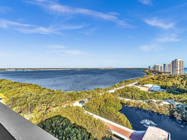 Building Photo - 4200 N Ocean Dr