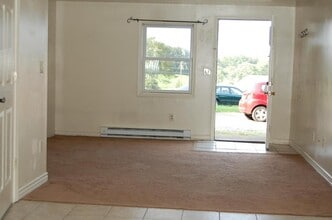 Building Photo - 609 Grove City Rd