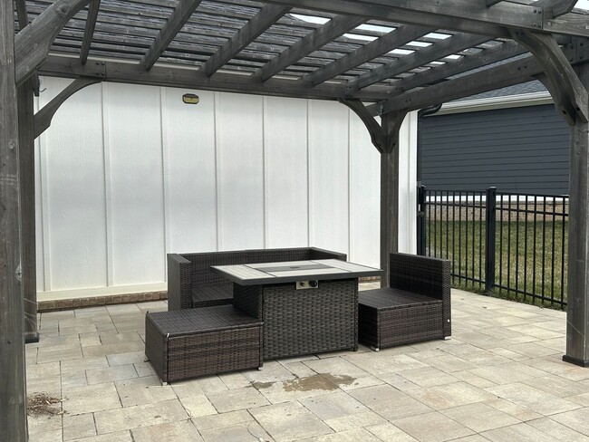 Building Photo - 3 Bedroom / 2 Bath  Johnson City TN