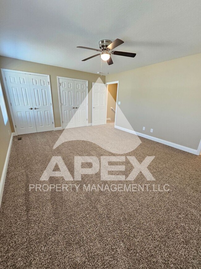 Building Photo - AVALON TOWNHOMES – LIKE NEW - 2 Bd/2.5 Ba ...