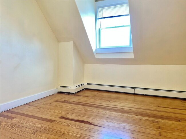 Building Photo - 90 Spring St