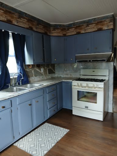 Building Photo - 1601 Kimball Ave