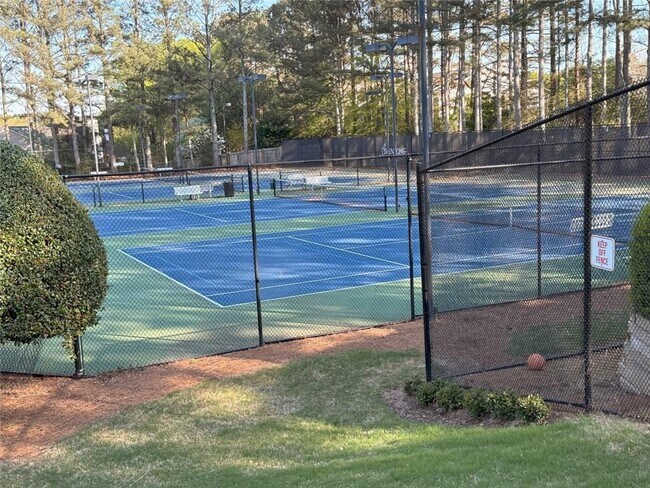 Building Photo - 3020 Serenade Ct