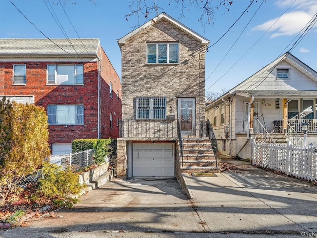 Building Photo - 636 Throgs Neck Expy