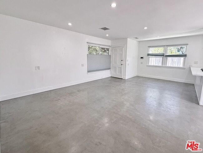Building Photo - 4234 Verdugo Rd