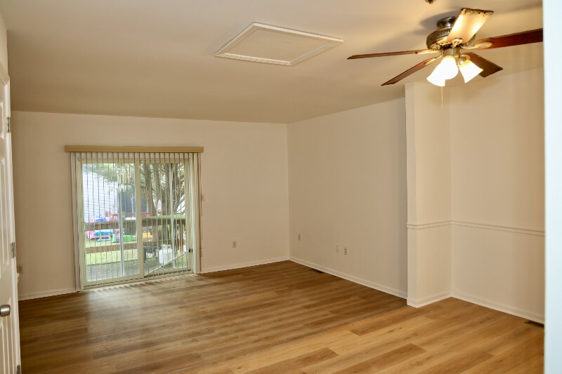 Building Photo - 814 Cobble Creek Curv