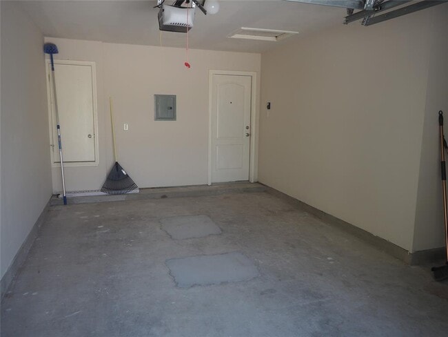 Building Photo - 11421 Church Canyon Dr
